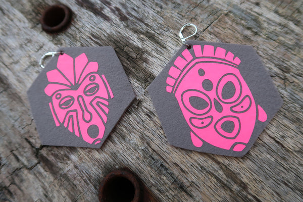 Boucles d'Oreilles P23 Afrika 2Faces Gris/Rose Fluo