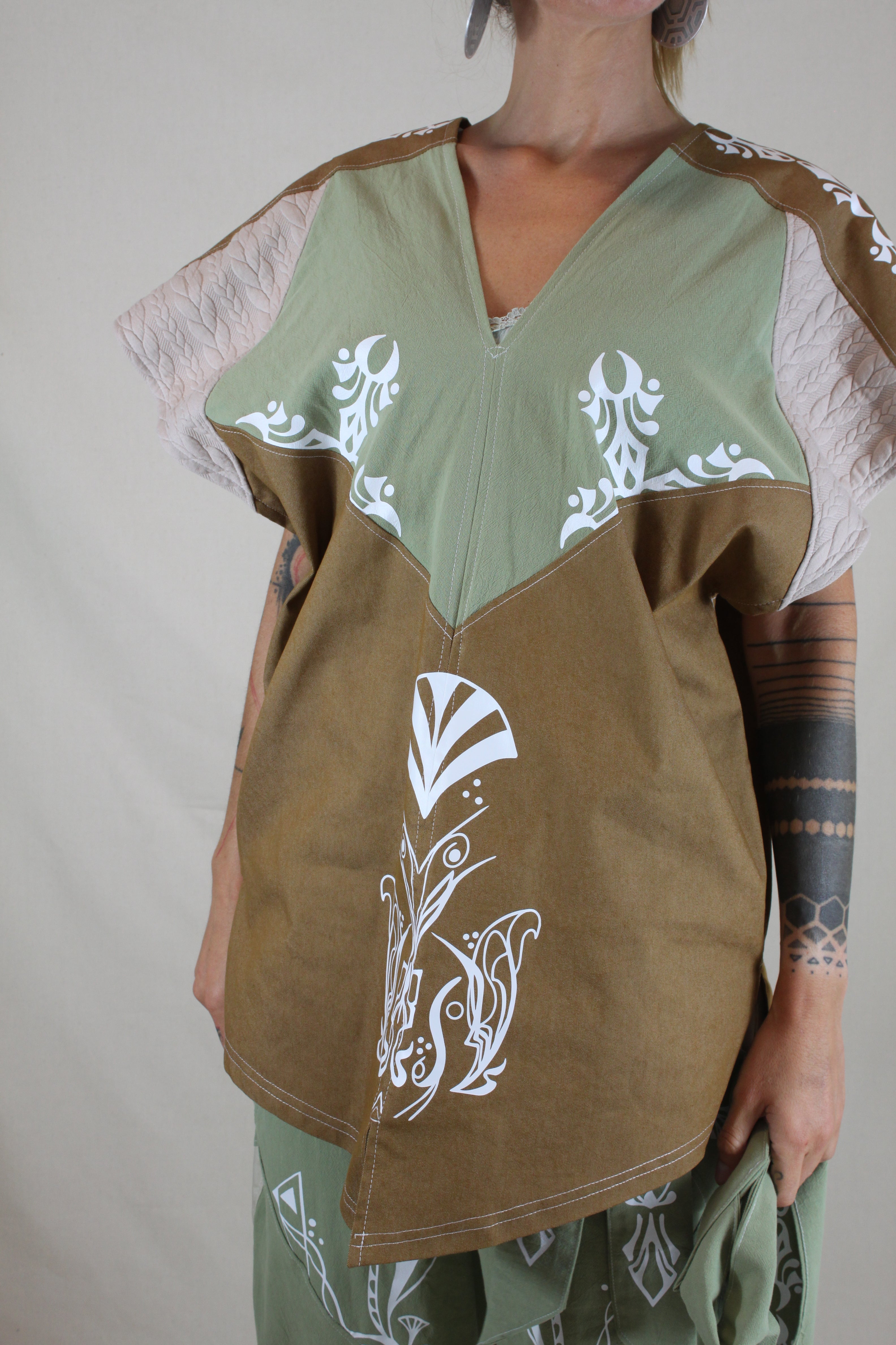 Isis & Osiris E25 Tunique P23 C2  TL