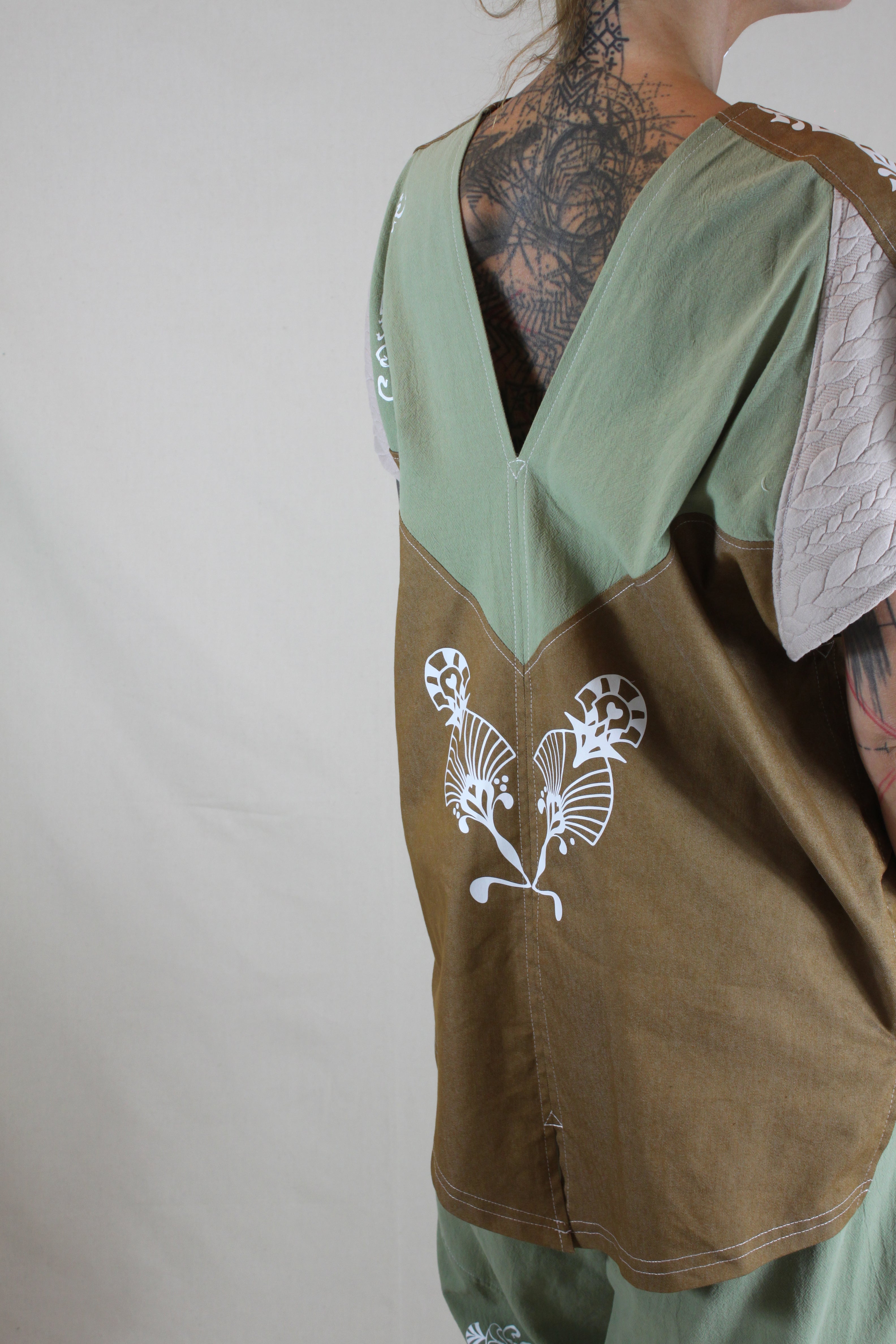 Isis & Osiris E25 Tunique P23 C2  TL