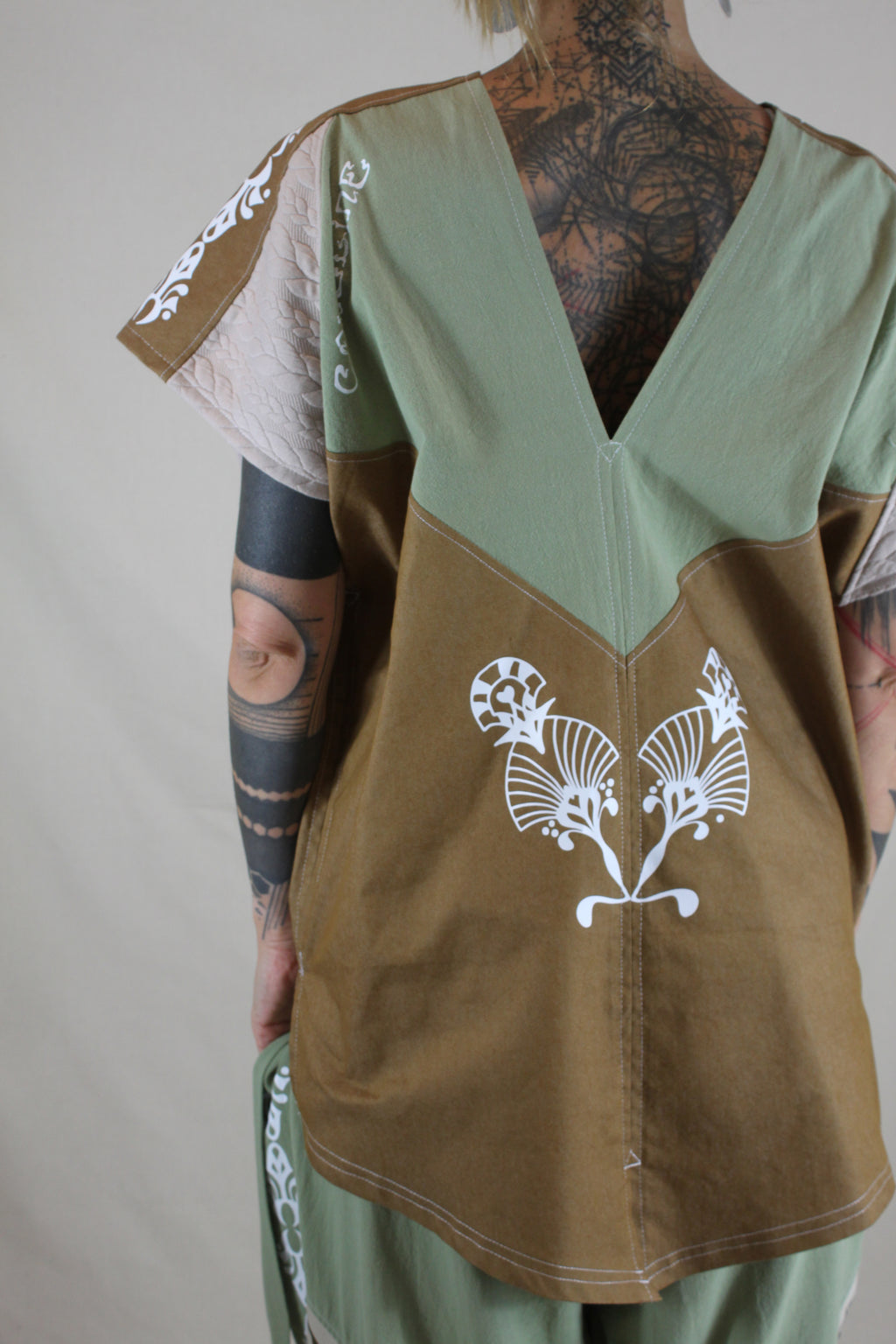 Isis & Osiris E25 Tunique P23 C2  TL