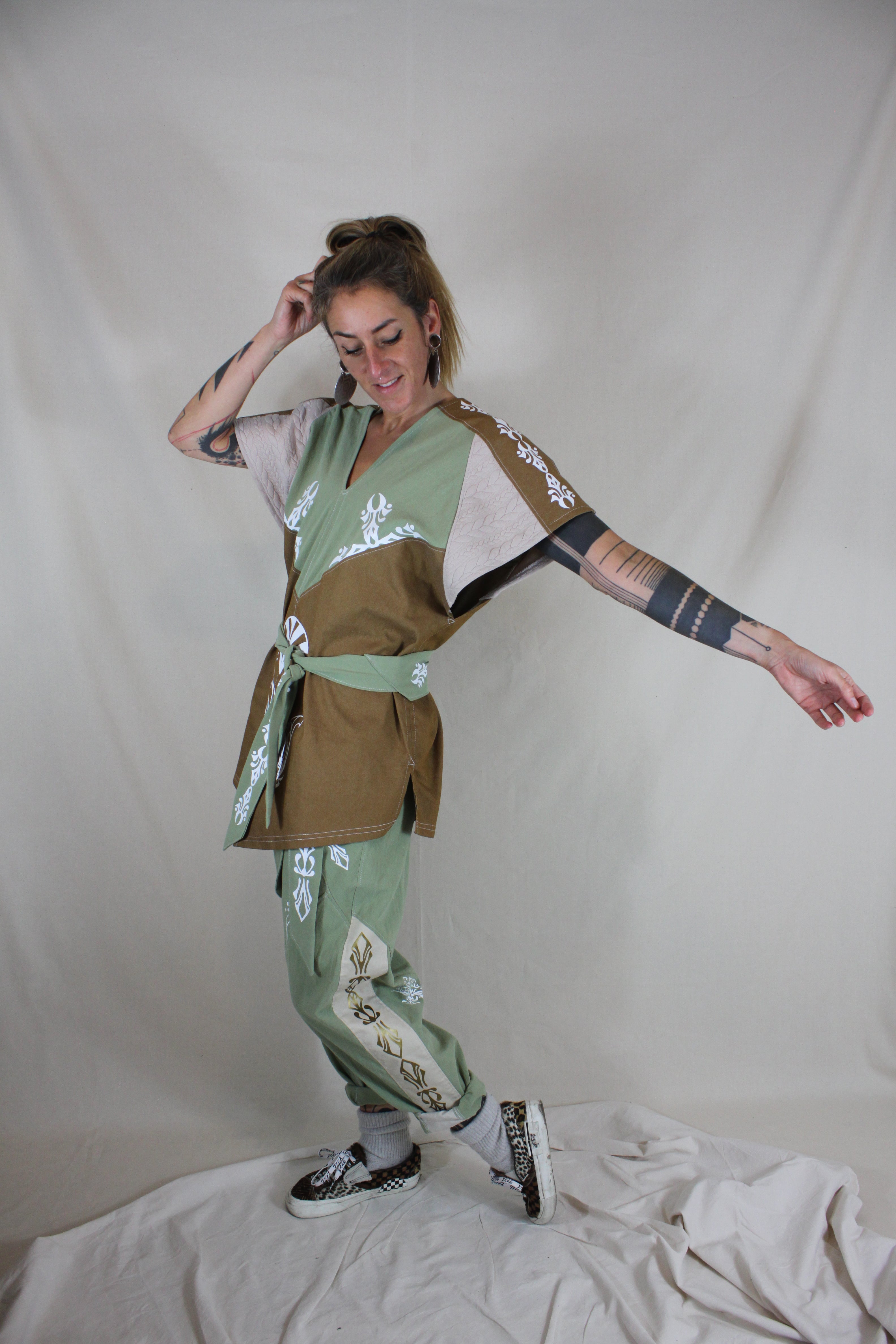 Isis & Osiris E25 Tunique P23 C2  TL