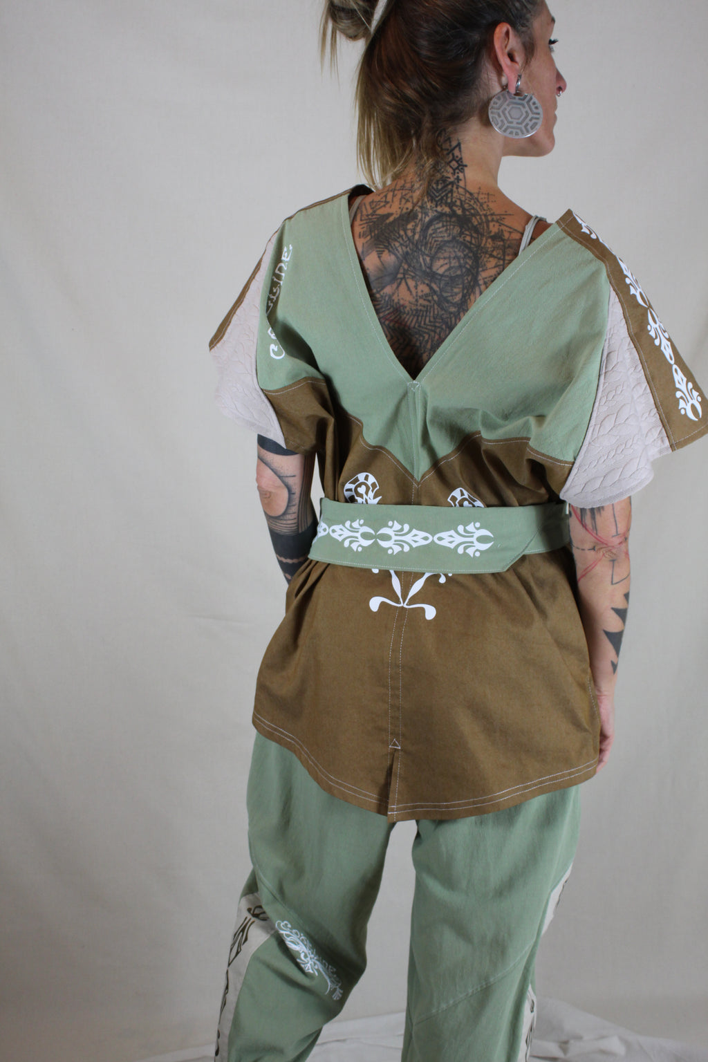 Isis & Osiris E25 Tunique P23 C2  TL