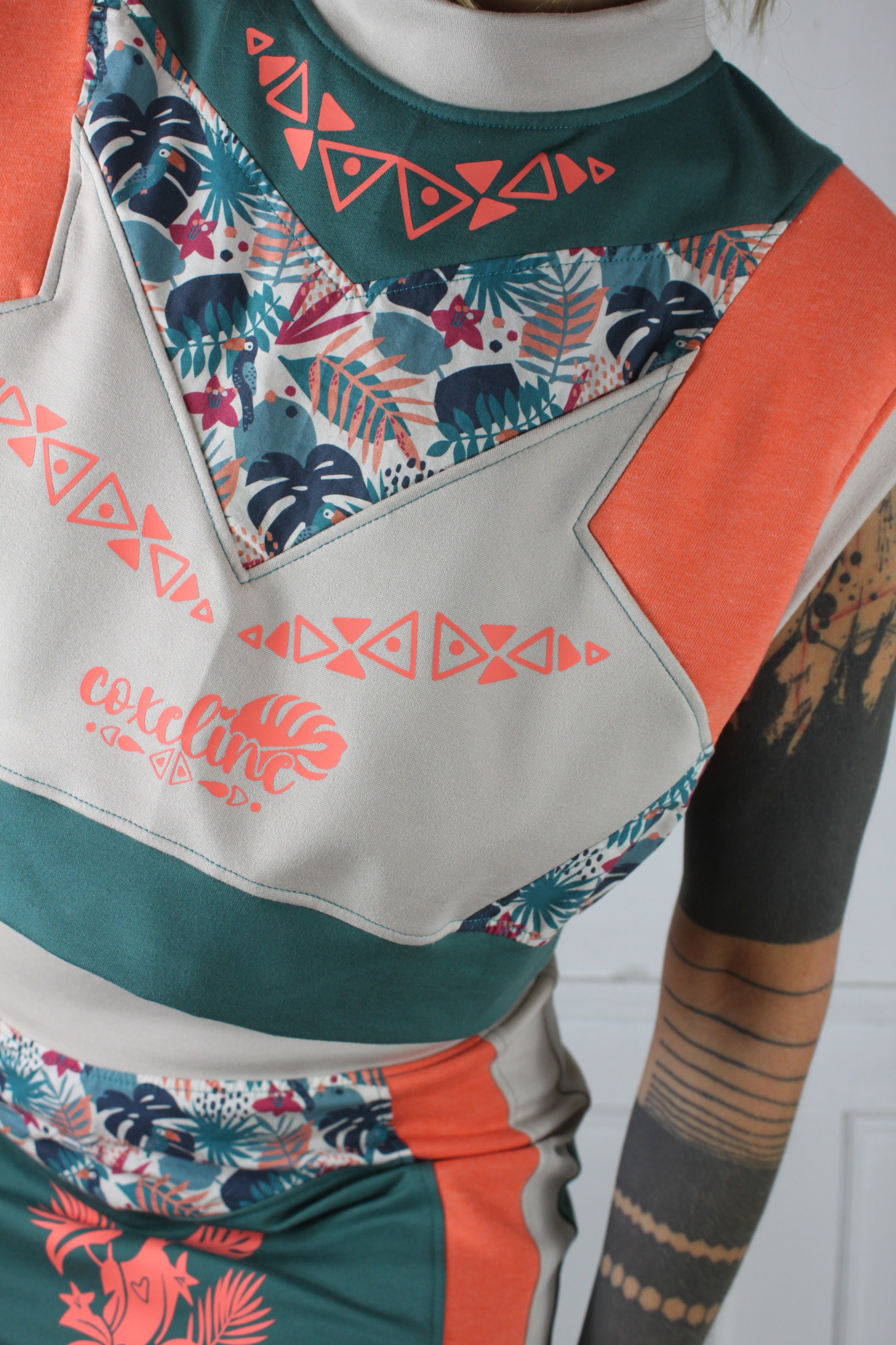 "Ōhashi" SomnamBulle X Coxeline Crop Top E25 TM/L