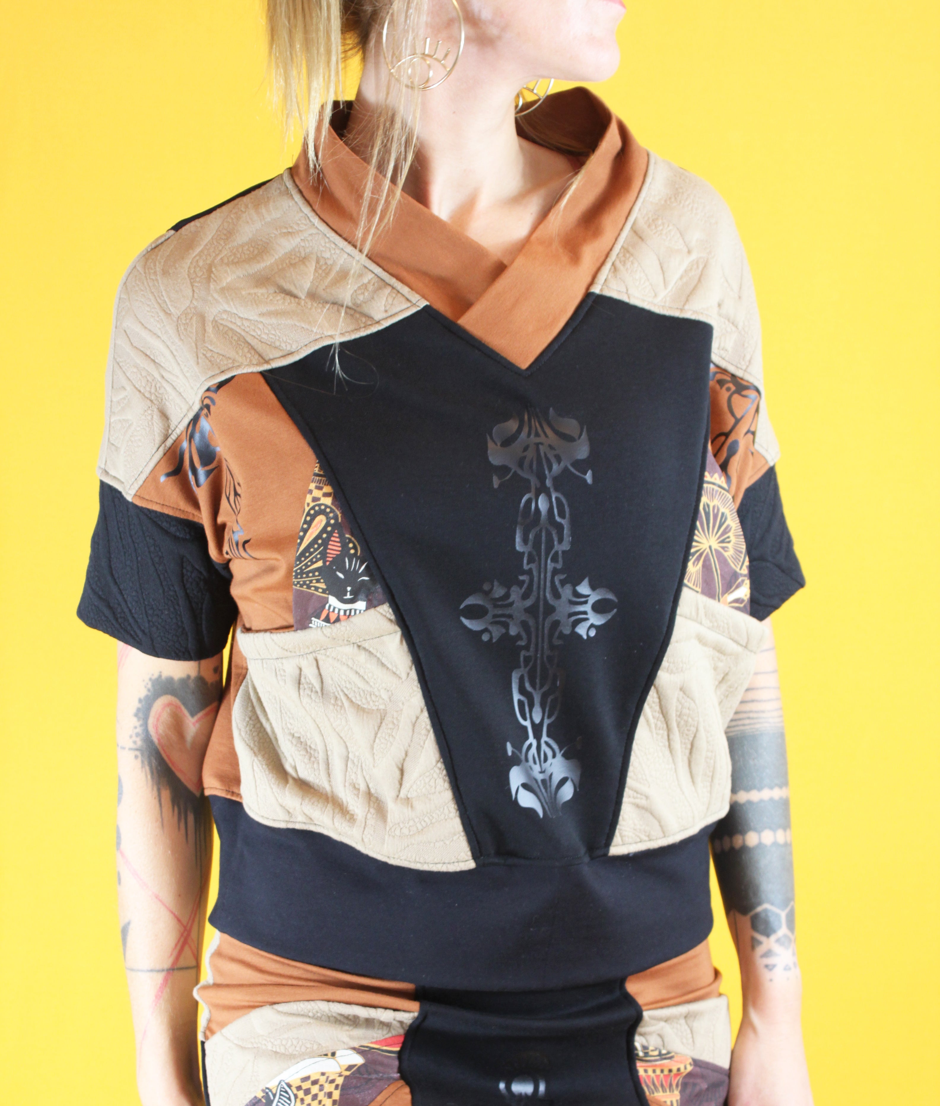 ᗷᗩᔕ丅ᗴ丅 A25 Tee Pockets V TM