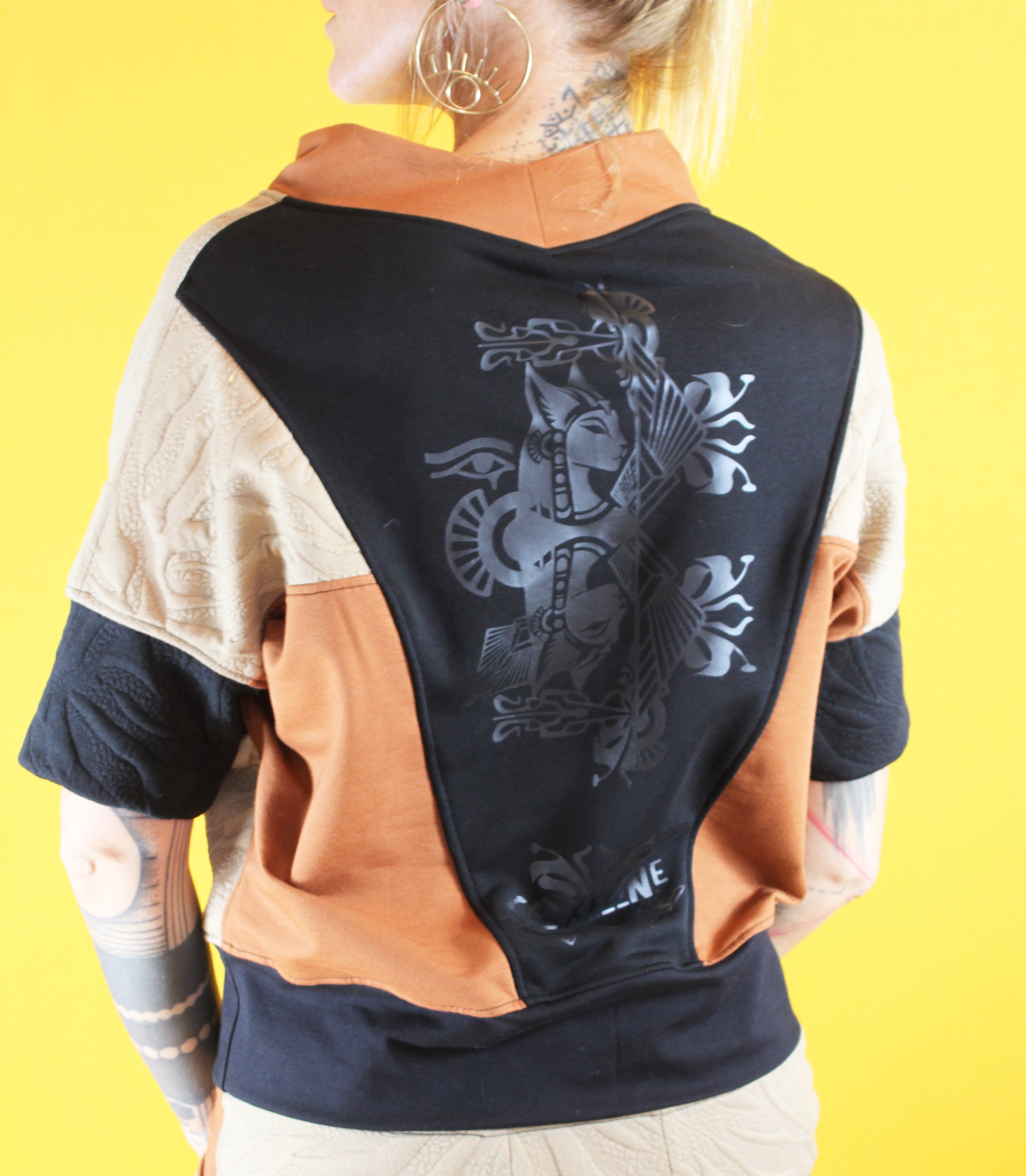 ᗷᗩᔕ丅ᗴ丅 A25 Tee Pockets V TM