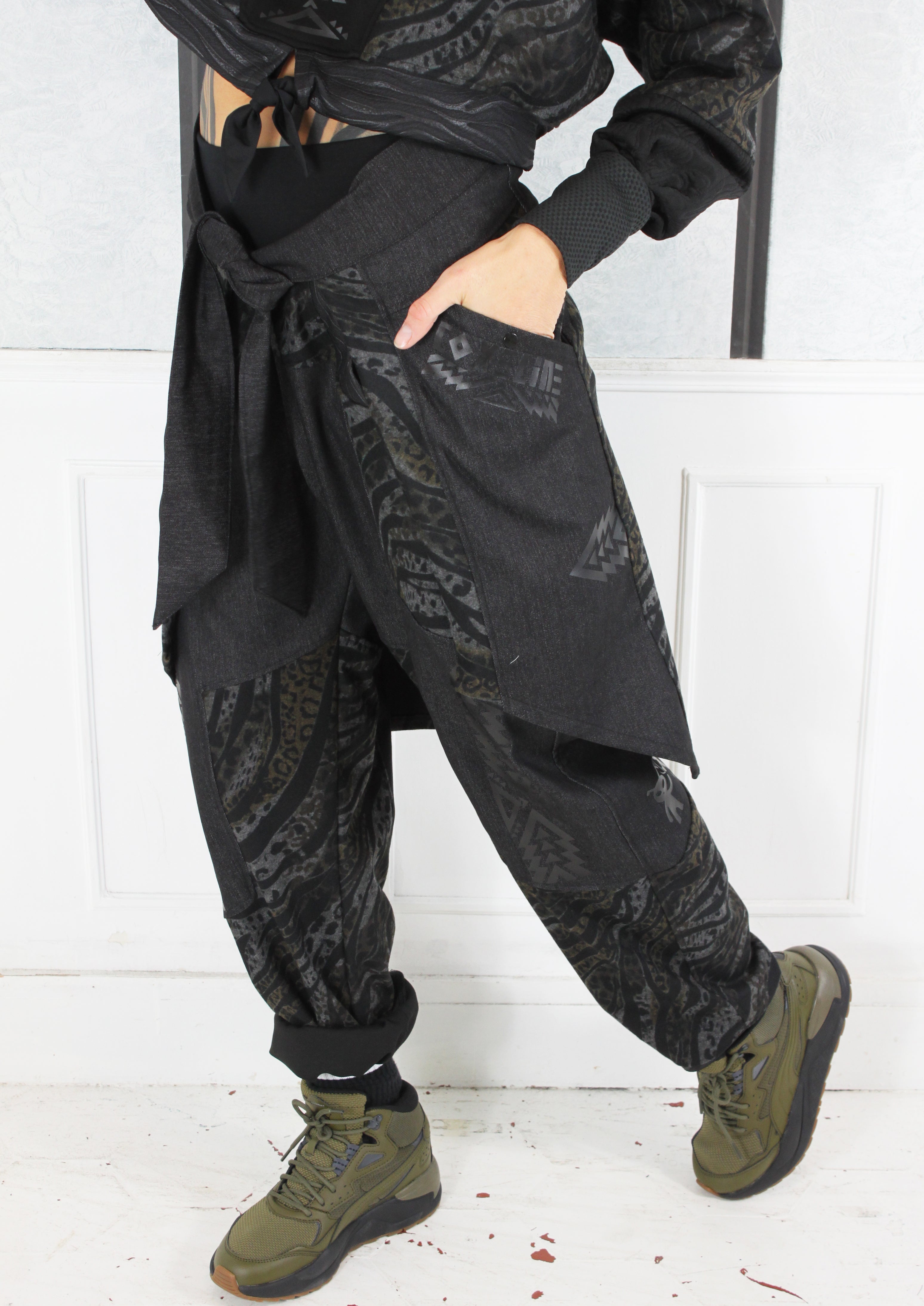 ❤️🧡💛👽💚💙💜 A25 Baggy Jap' + Pan " Pockets" TM/L