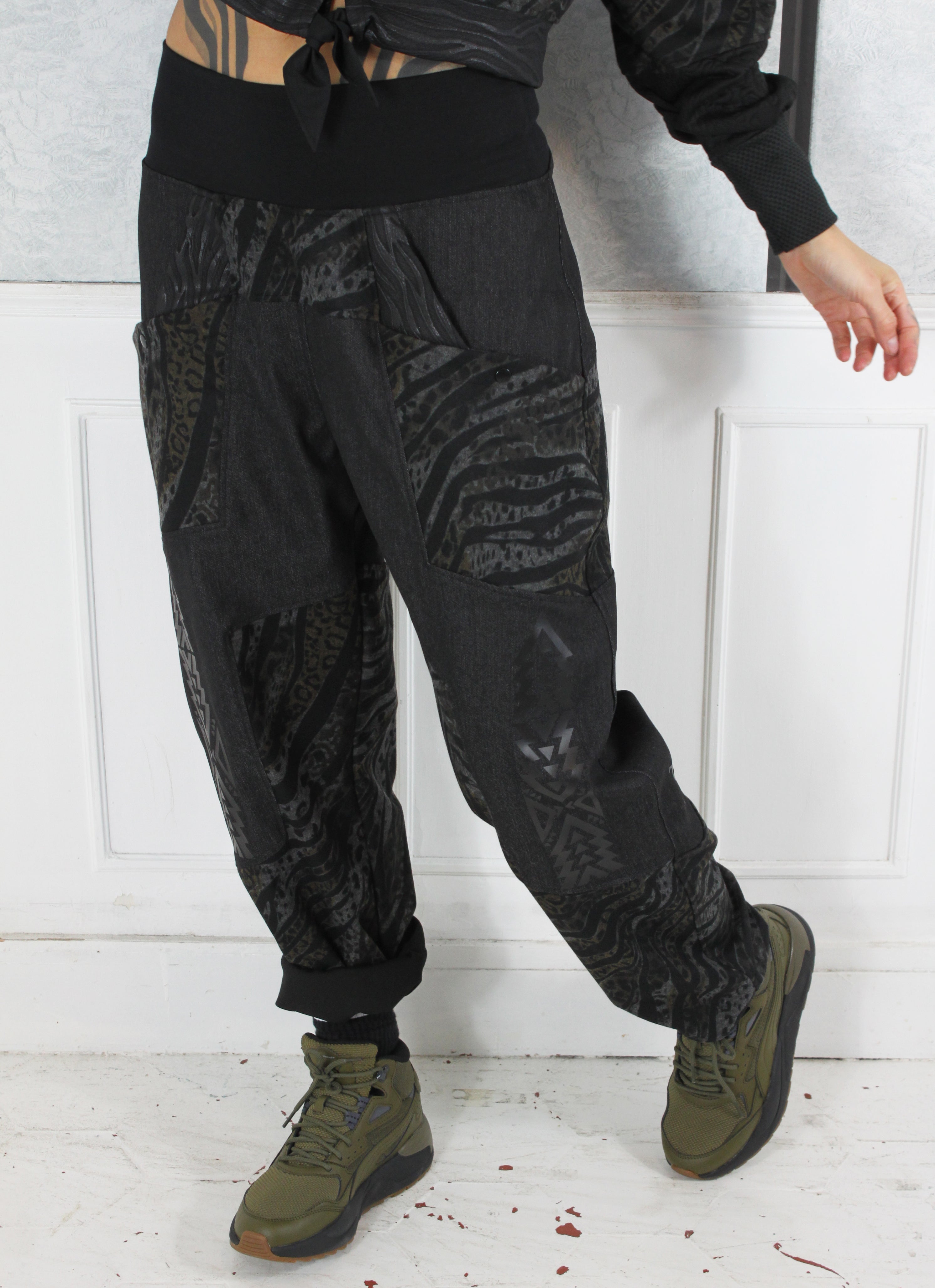 ❤️🧡💛👽💚💙💜 A25 Baggy Jap' + Pan " Pockets" TM/L