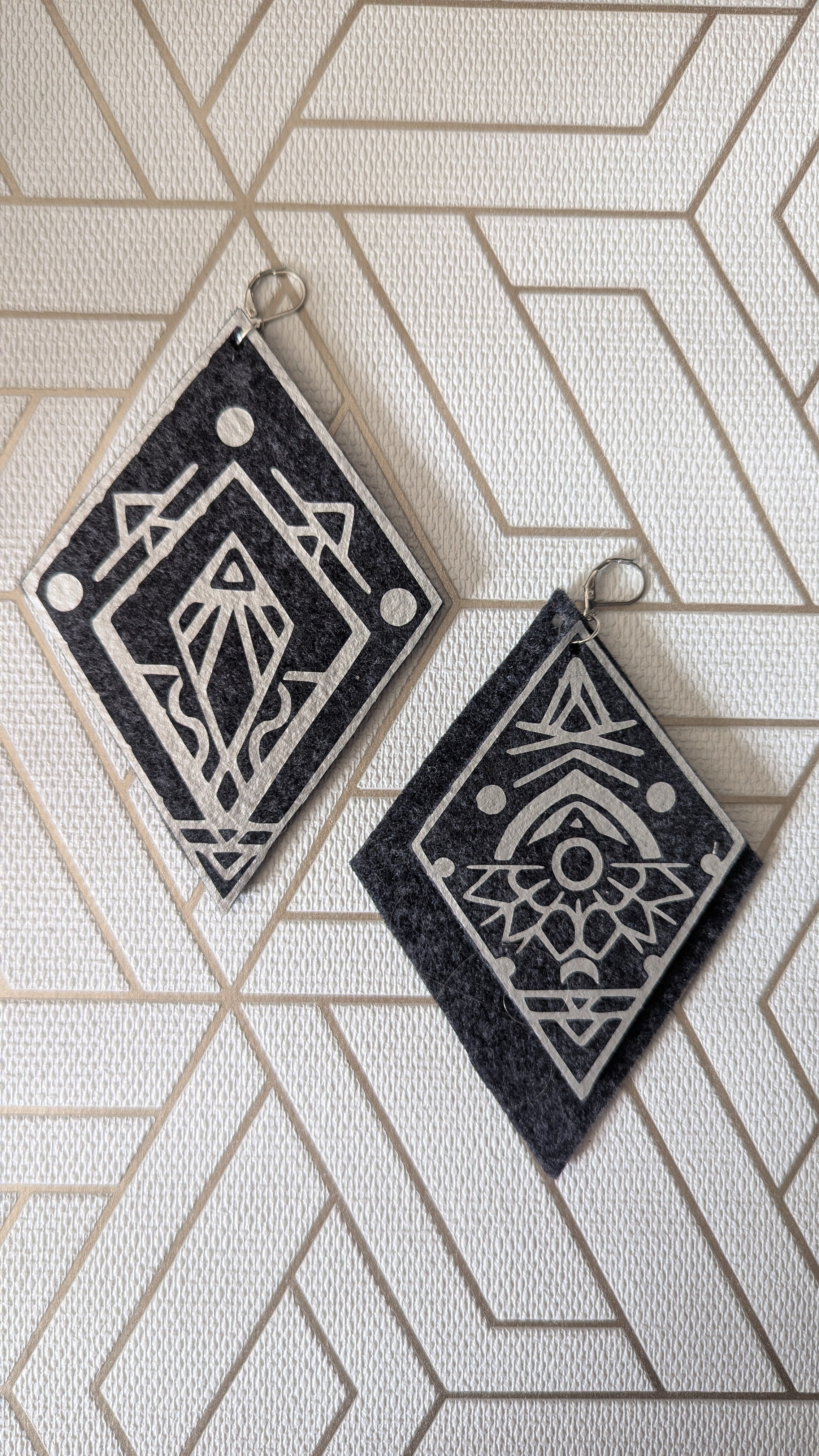 "Pronoïa" P25+++ paire de B.O