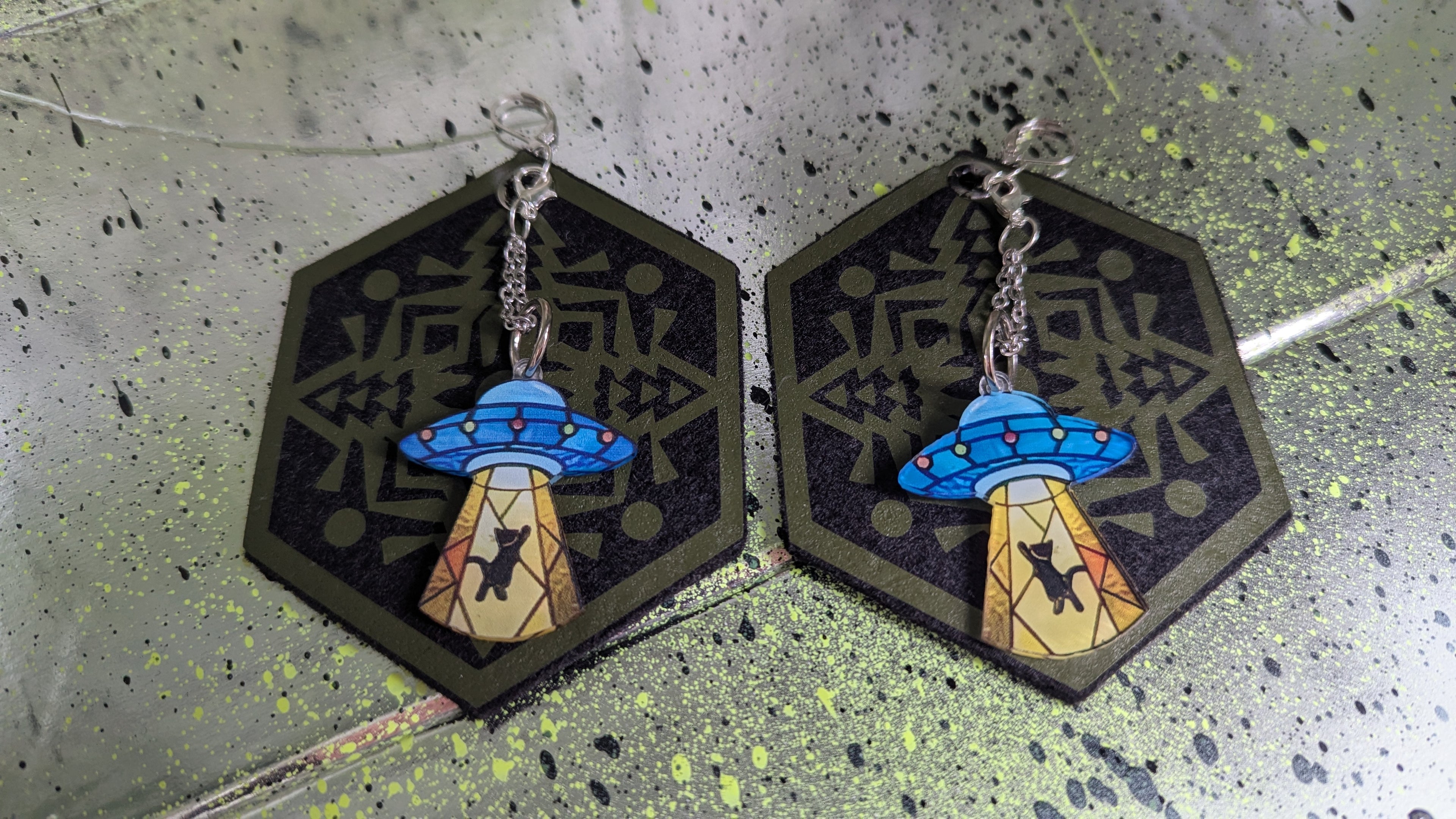 ❤️🧡💛👽💚💙💜 A25 Boucles d'Oreilles 🐈‍⬛🛸