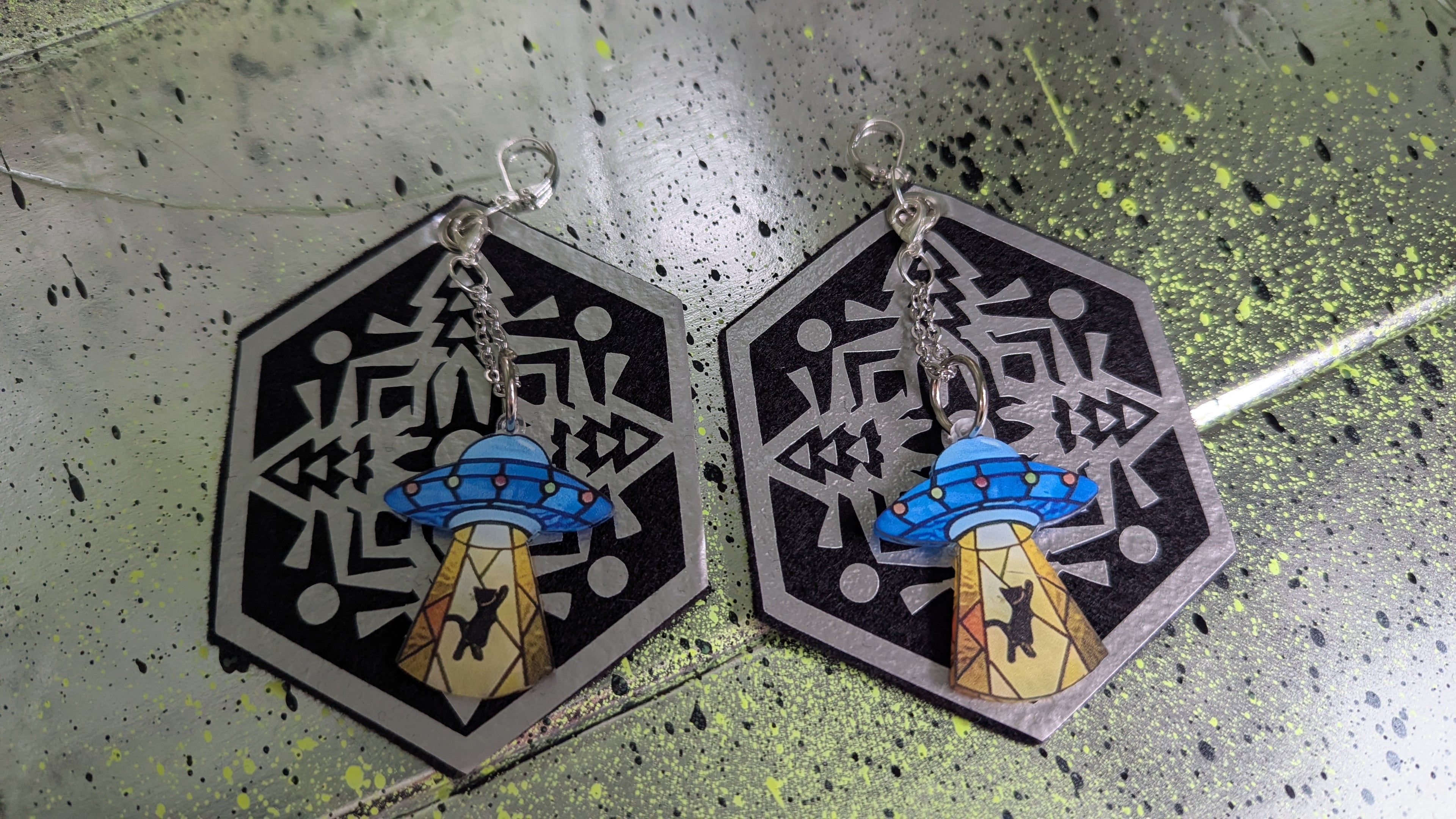 ❤️🧡💛👽💚💙💜 A25 Boucles d'Oreilles 🐈‍⬛🛸