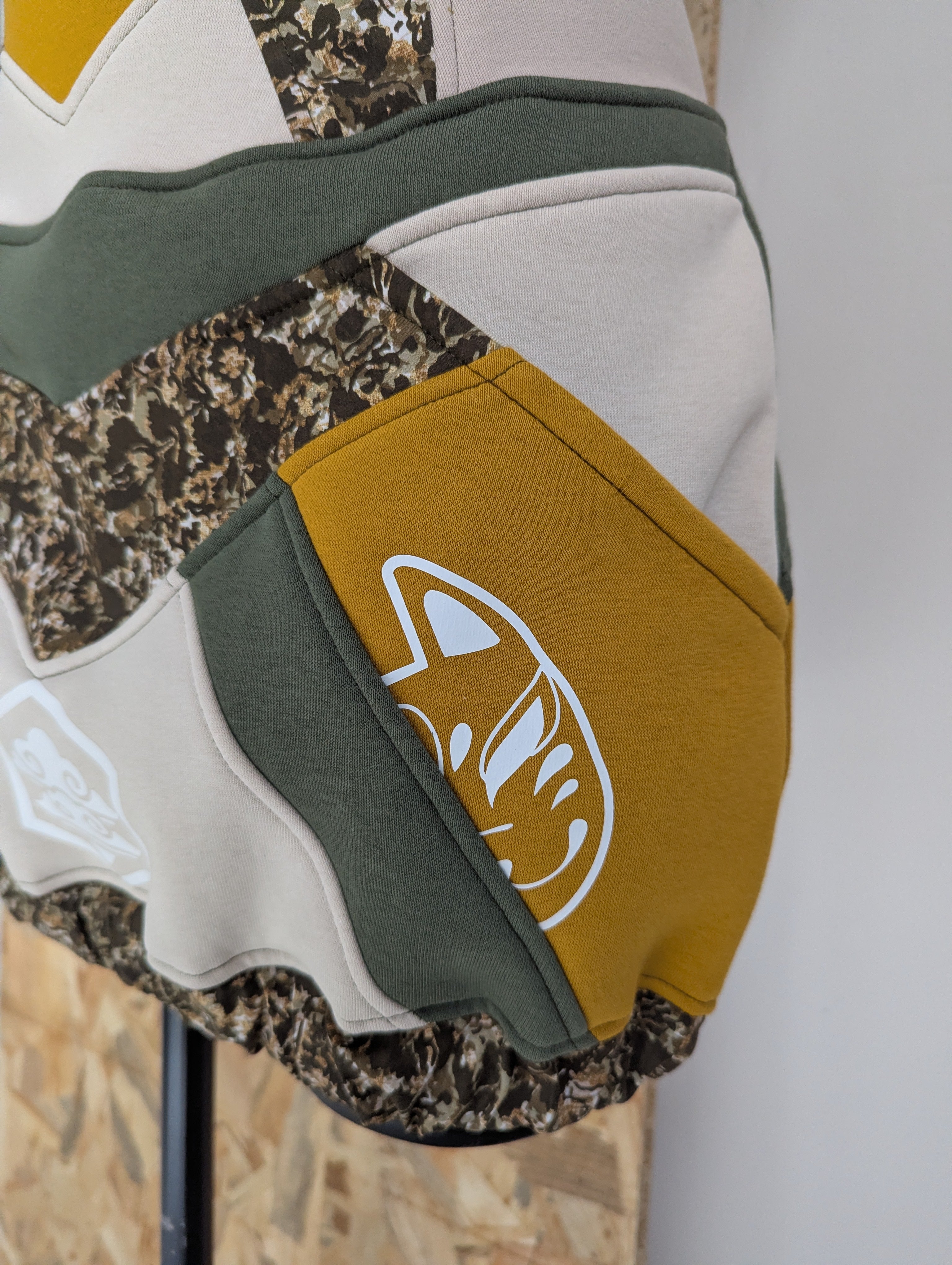 Ōkini P26 Jupe  "KonBa" TM