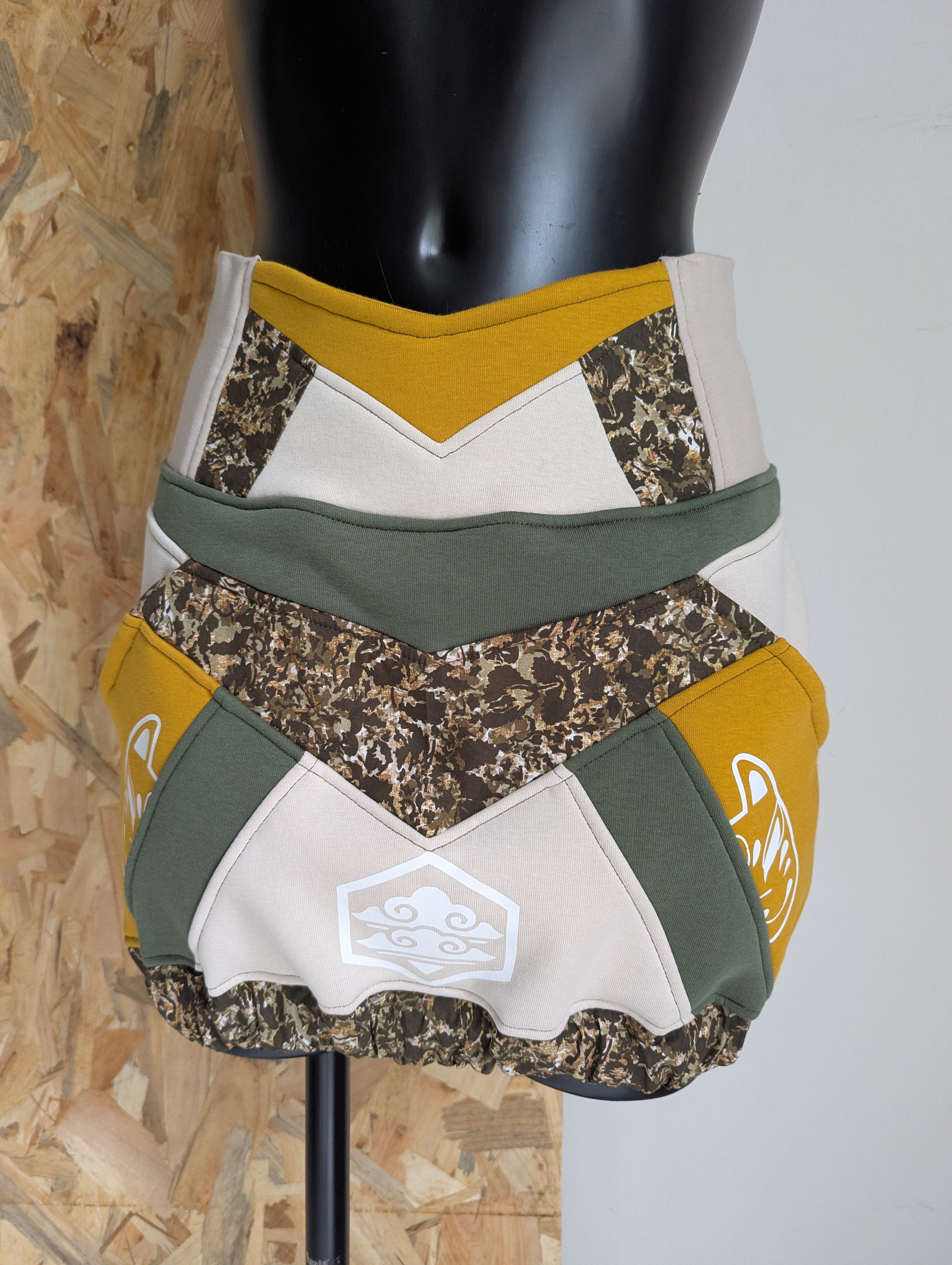 Ōkini P26 Jupe  "KonBa" TM