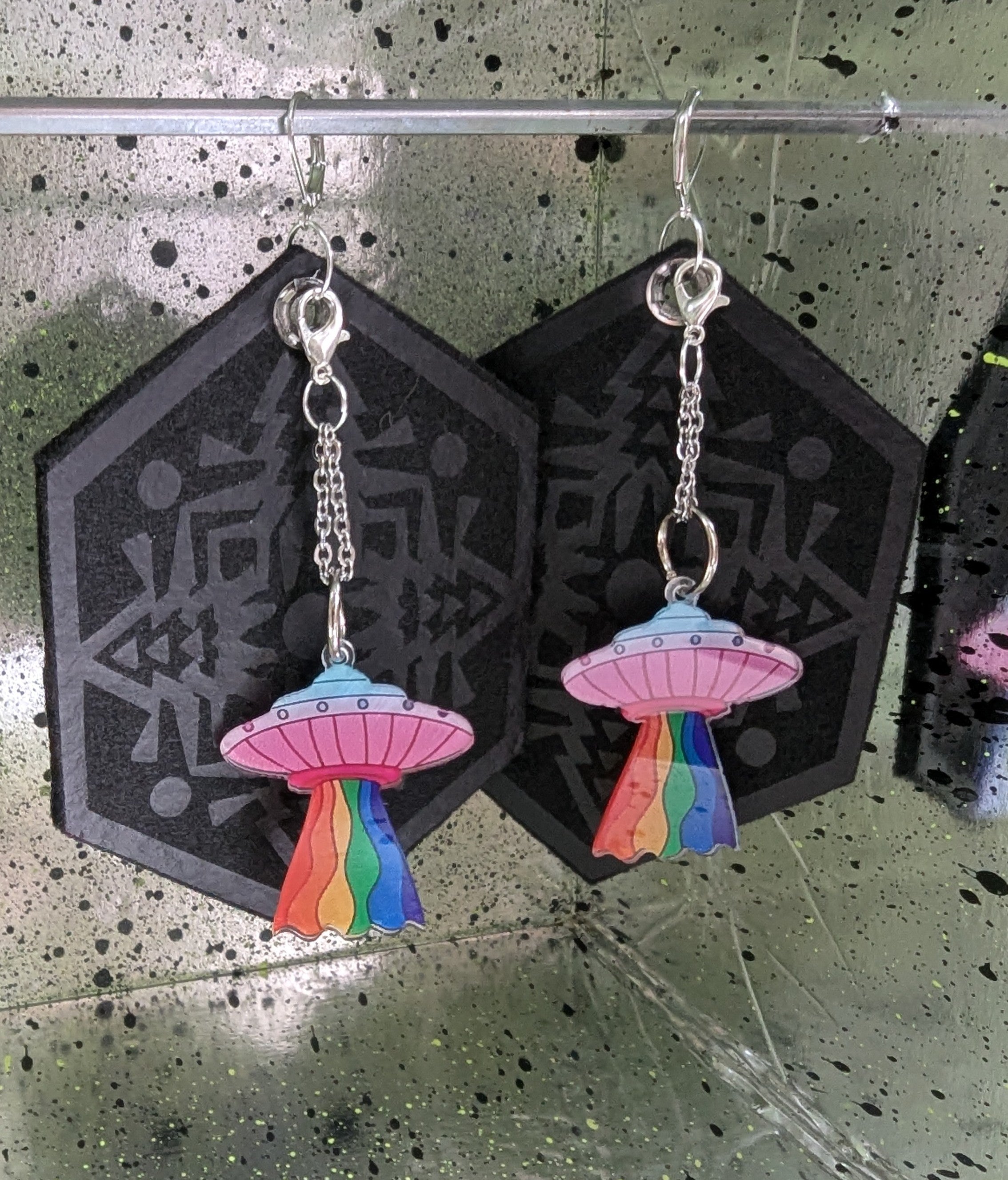 ❤️🧡💛👽💚💙💜 A25 Boucles d'Oreilles 🛸🌈