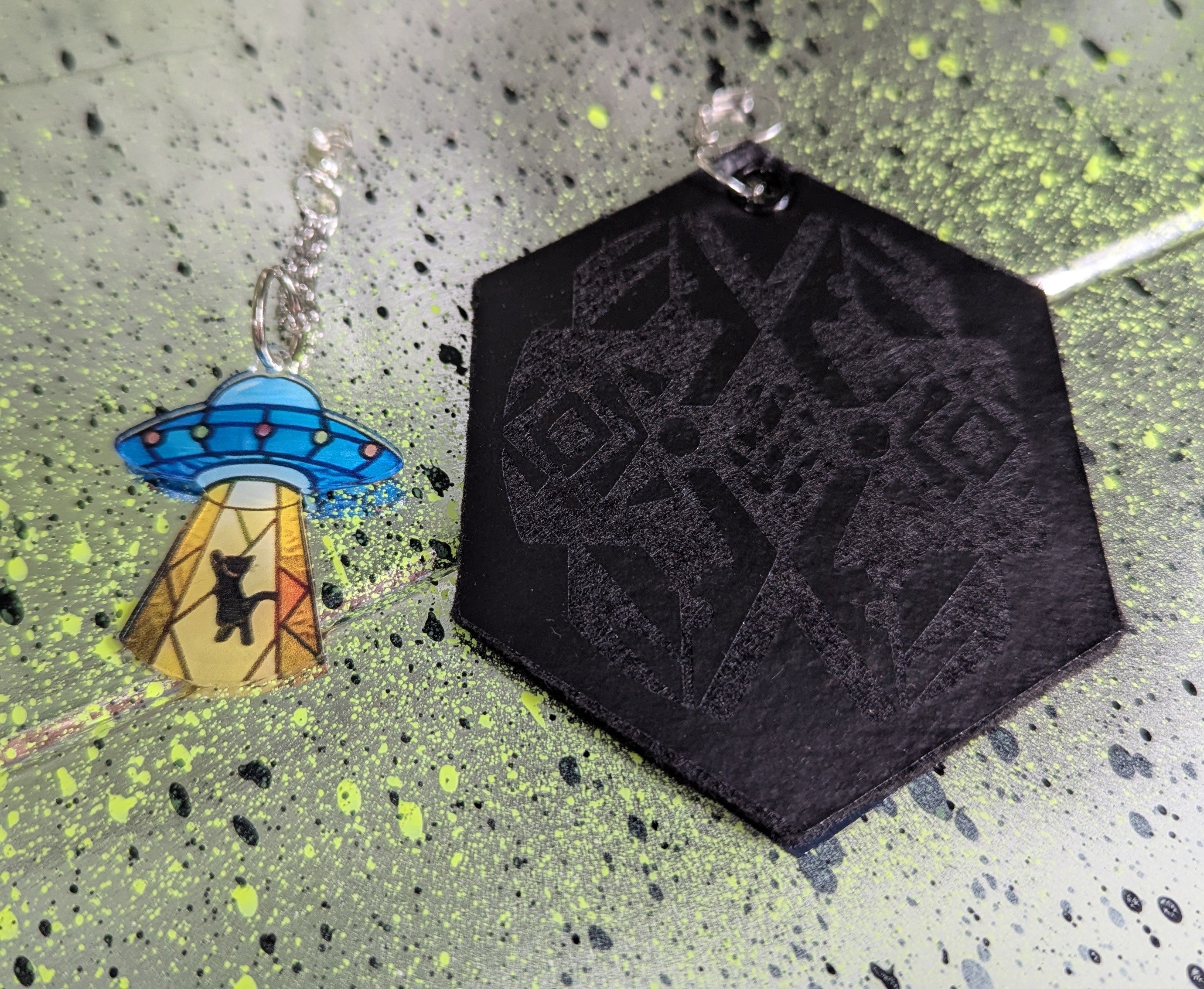 ❤️🧡💛👽💚💙💜 A25 Boucles d'Oreilles 🐈‍⬛🛸