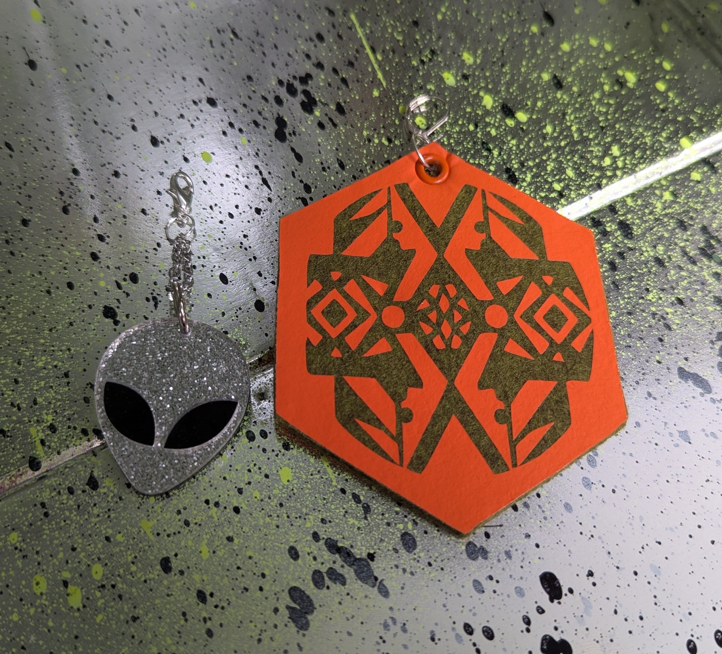 ❤️🧡💛👽💚💙💜 A25 Boucles d'Oreilles 👽🧡